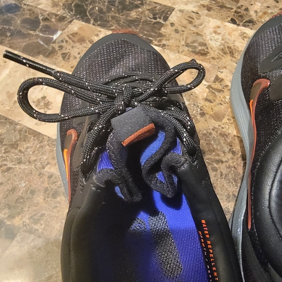 Nike Winflo 8 Shield Bronze Eclipse Redstone DC3727-200 Size 7.5 Outdoor Running - Picture 2 of 11